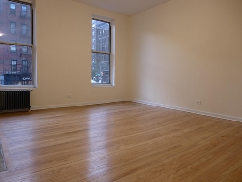 Primary Photo - 1427 3rd Ave