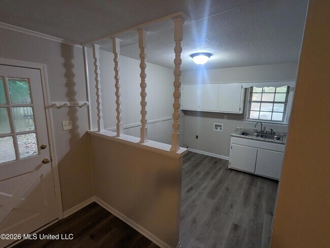 Foto del edificio - 5738 Blue Lake Cove