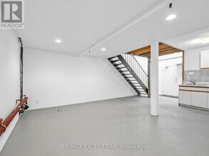 Building Photo - 221 Sterling Rd
