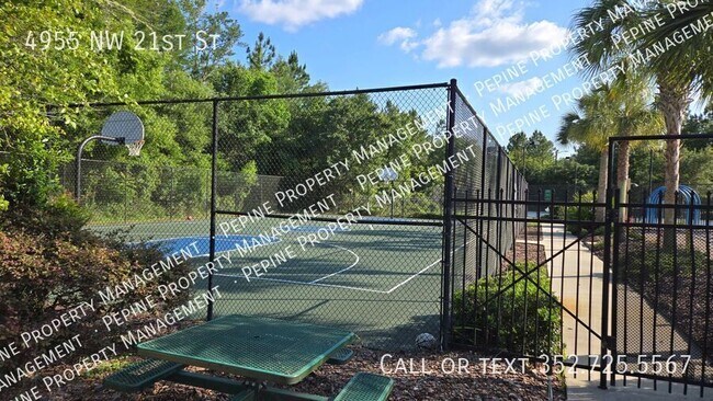 Foto del edificio - 4955 NW 21st St