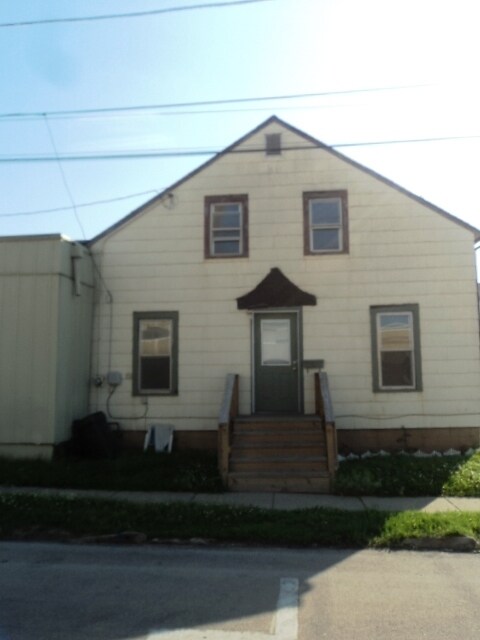Primary Photo - 210 N Van Buren Ave