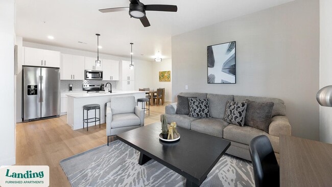 Foto del edificio - 255 N Camino Mercado