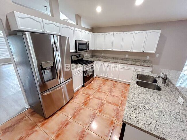 Foto del edificio - 15412 Bay Vista Dr
