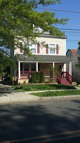 Primary Photo - 70 Greenwood Ave