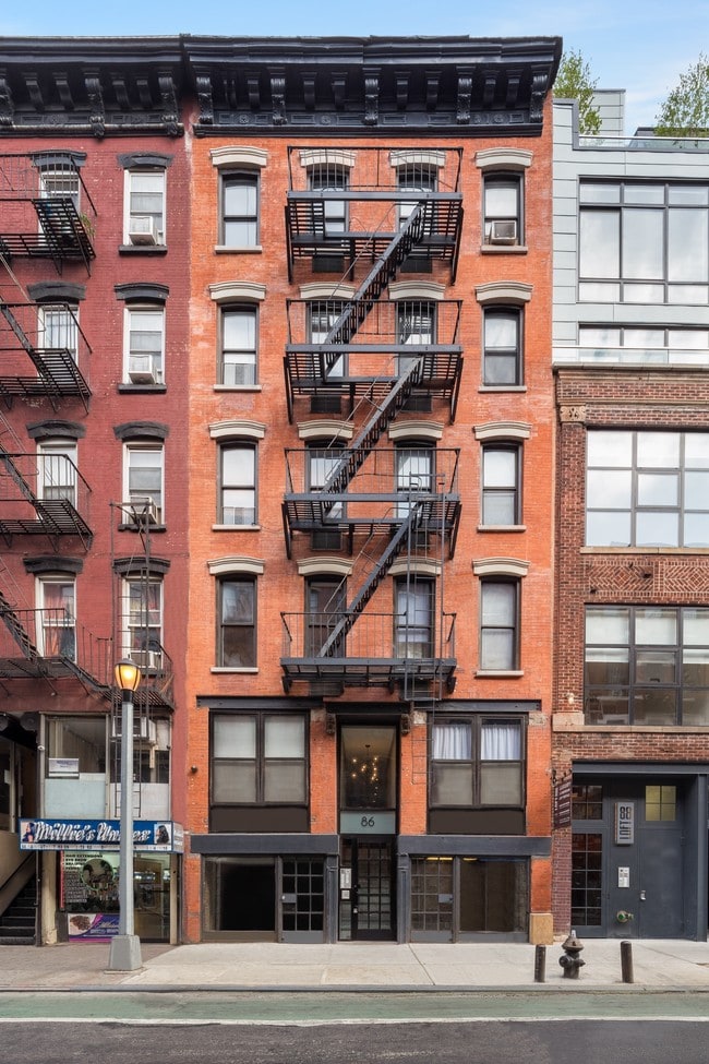 Building Photo - 86 Clinton St
