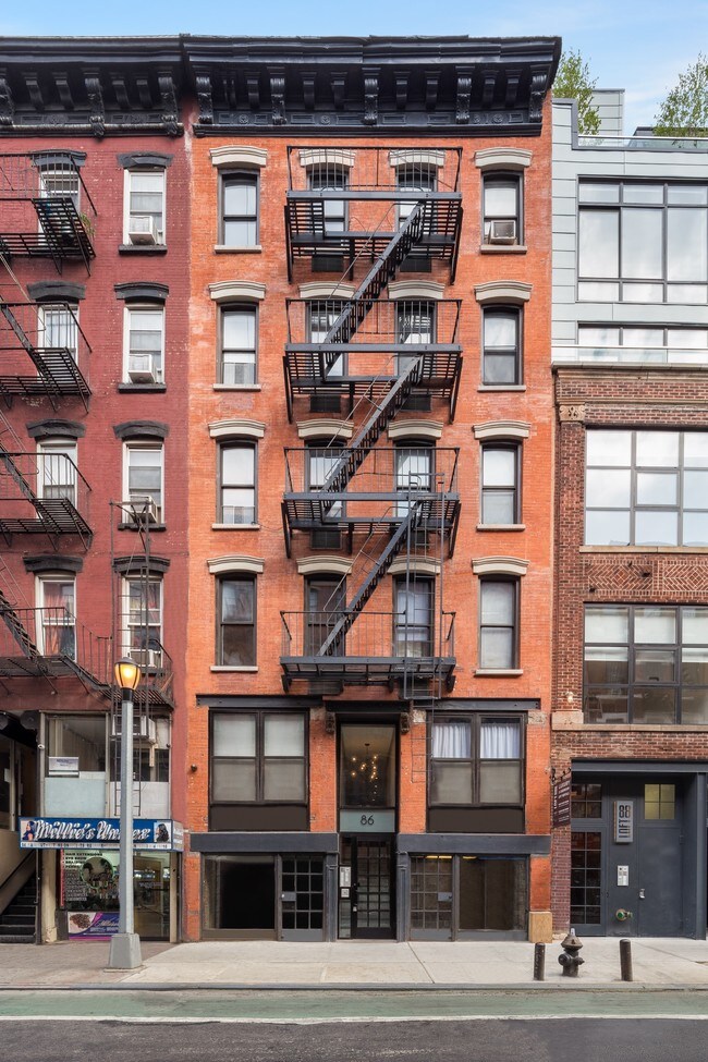 Foto del edificio - 86 Clinton St