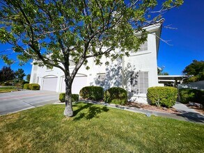 Building Photo - 432 Winthrop Pl