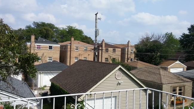 Sunday, today I will be showing the apartment anytime after 5pm - 5743 S Kenneth Ave
