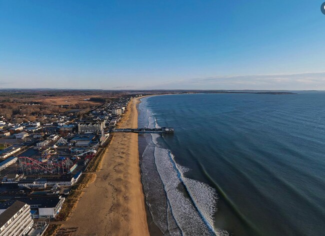 Building Photo - 5 Sunset Dr