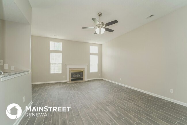 Foto del edificio - 8622 Flowers Ct