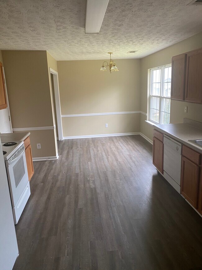 Foto del edificio - 4261 Raptor Pl