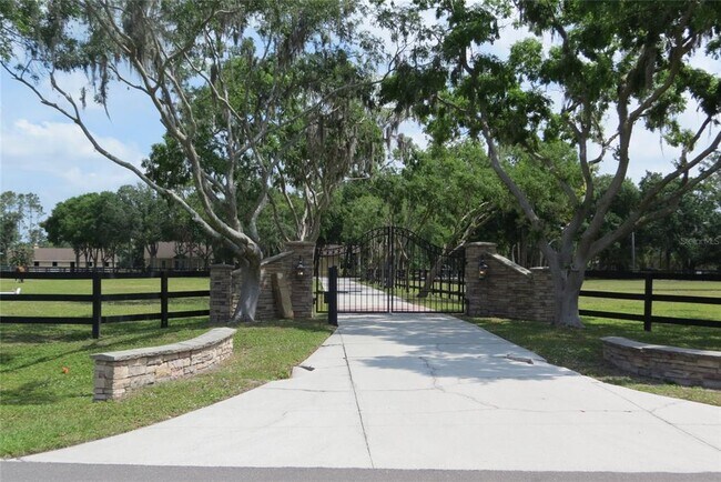 Foto del edificio - 11521 Innfields Dr