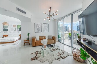 Building Photo - 350 S Miami Ave
