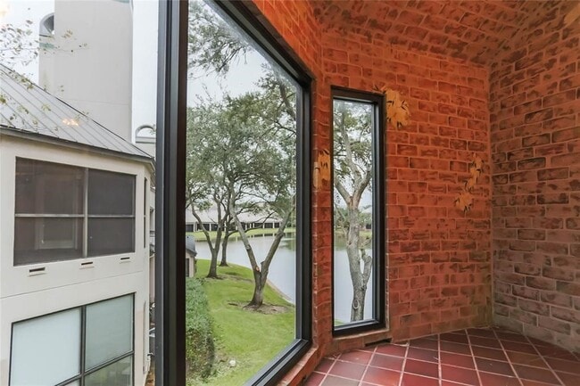 Foto del edificio - 4144 Greystone Way