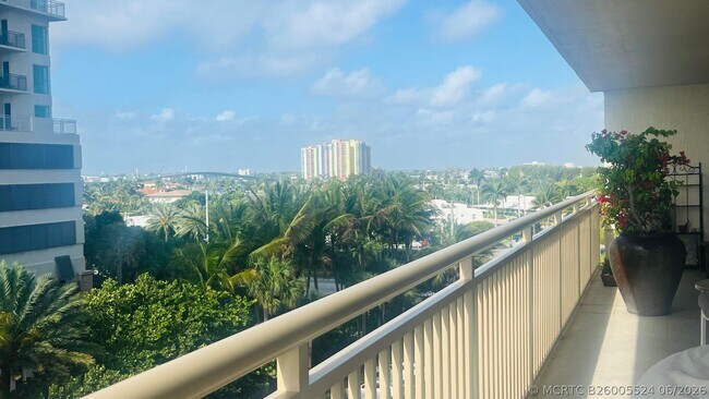 Foto del edificio - 3400 N Ocean Dr