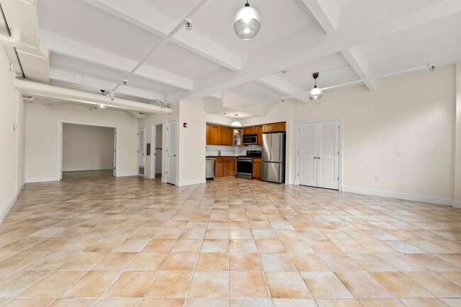 Foto del edificio - 300 Communipaw Ave