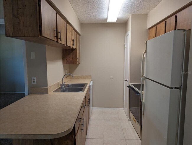 Foto del edificio - 246 Red Maple Pl