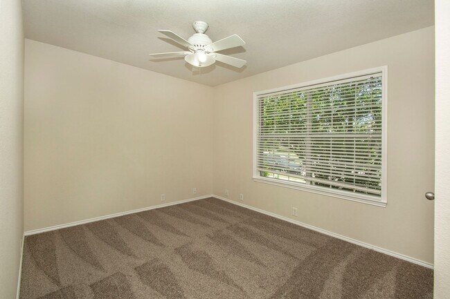 Foto del edificio - Cute house in Sherman for lease
