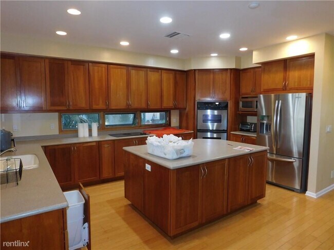 Foto del edificio - 4 br, 3.5 bath House - 4846 NW 67th Ave