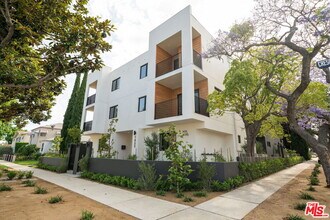 Building Photo - 1433 S Crescent Heights Blvd