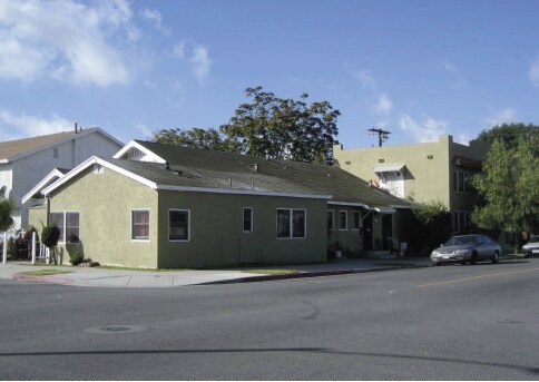 Building Photo - 822 E 20th St
