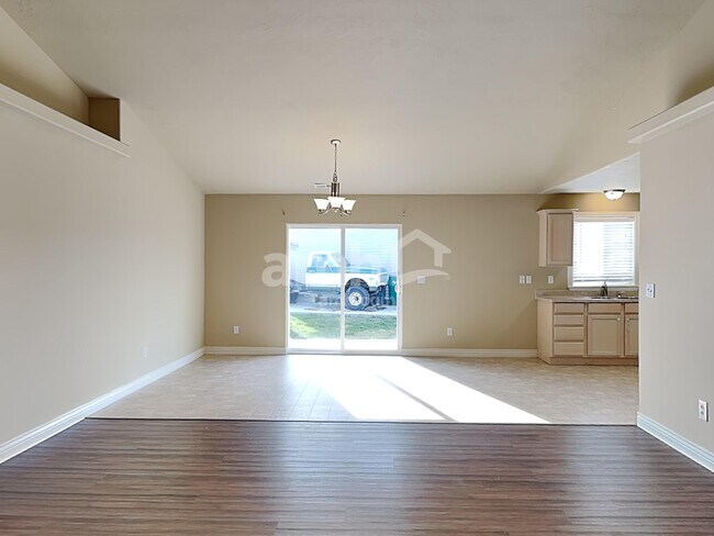 Foto del edificio - 171 Century Dr