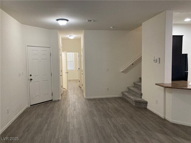 Foto del edificio - 9512 Knopfler Ln