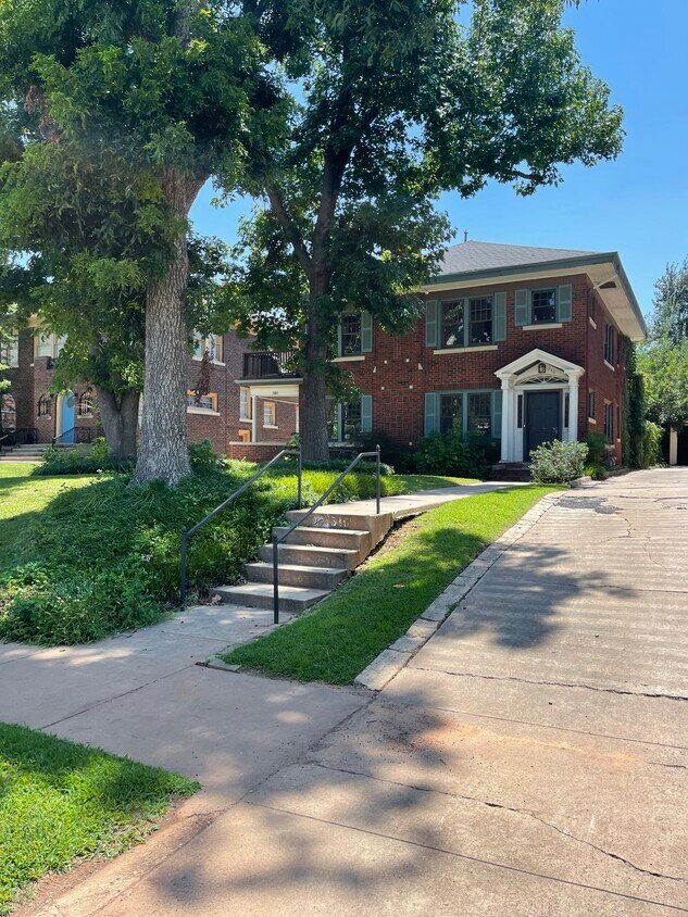 Primary Photo - 508 NW 18th St