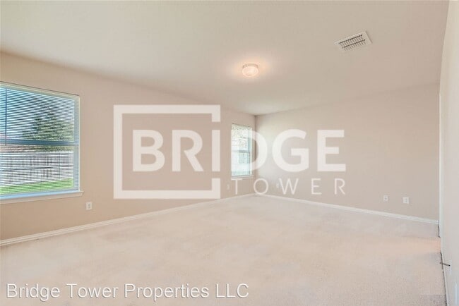 Building Photo - 4 br, 2 bath House - 2704 Park Street
