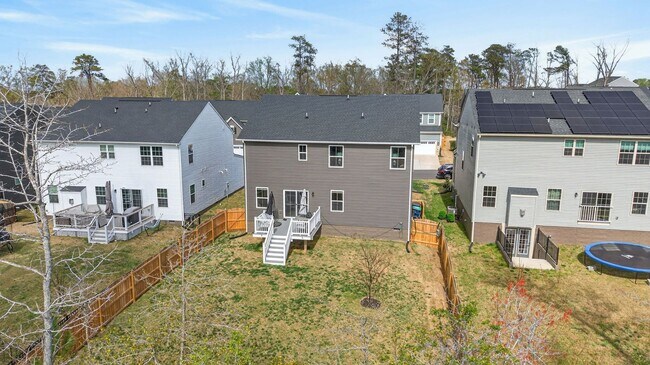 Foto del edificio - 9733 Goldenrod Ct