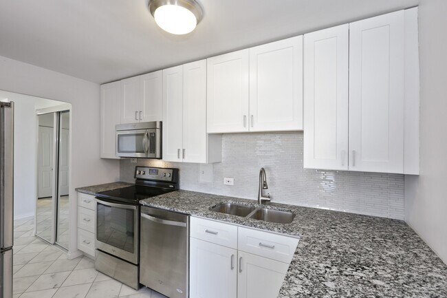 Foto del edificio - 5701 N Sheridan Rd