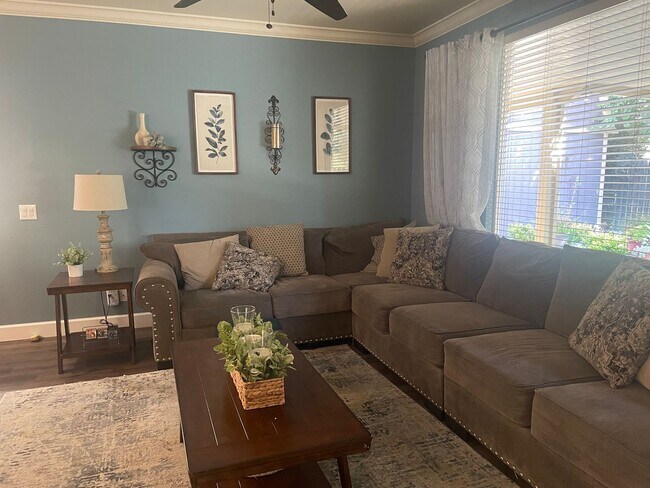 Building Photo - 226 Sorrel Ct