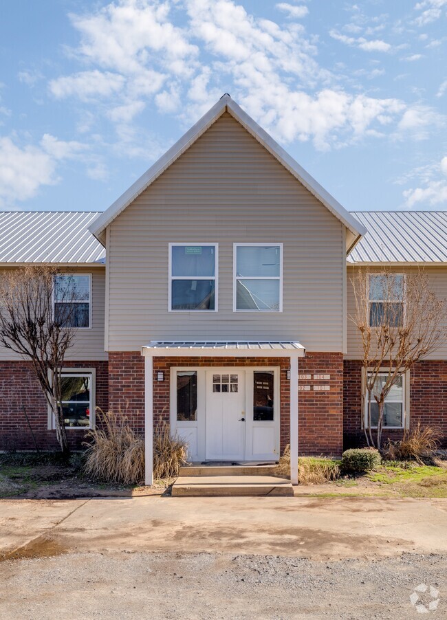 Building Photo - 150 LA-135