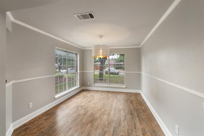 Foto del edificio - 1501 Van Horn Dr