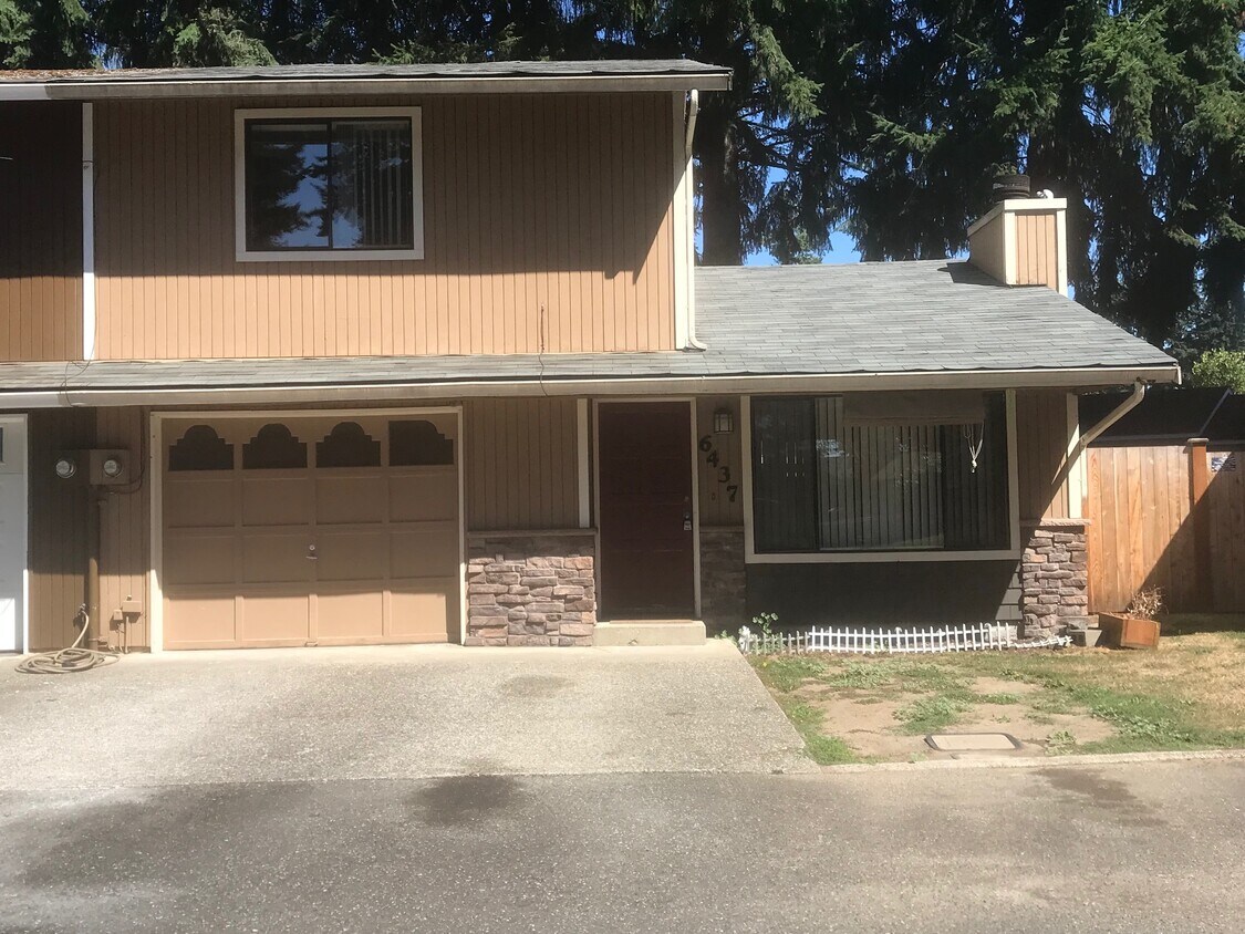Spacious home with attached garage - 6437 Armar Rd