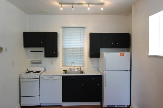 #3 - 5211 Wilkins Ave