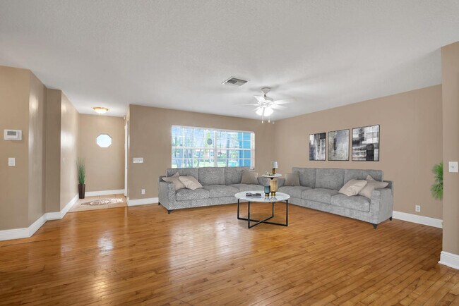 Foto del edificio - 409 SW 6th Ave