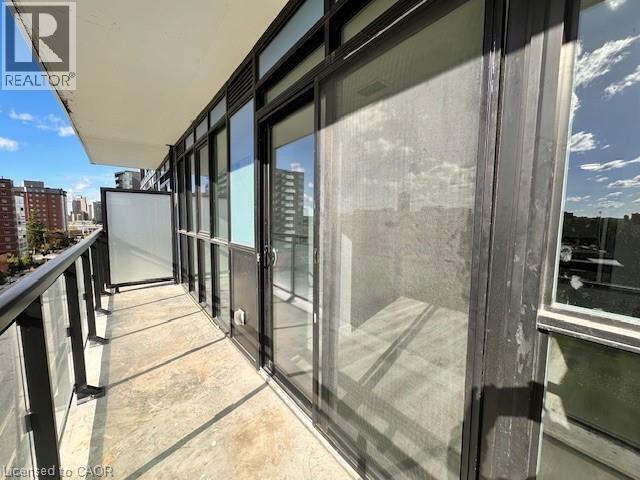 Photo du bâtiment - 128 King St N