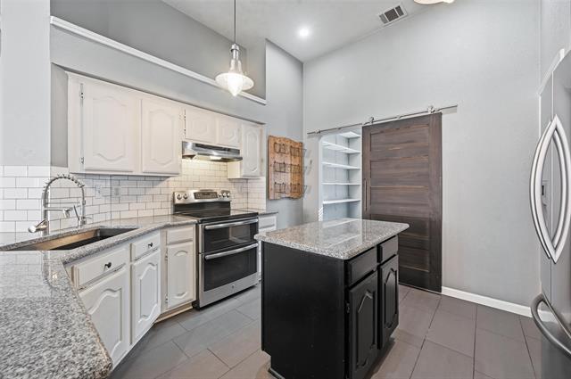 Foto del edificio - 2024 Brookville Ln