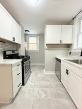 Building Photo - 2805 Louisiana Ave