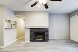 Building Photo - 1880 White Oak Dr