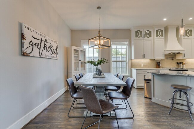 Foto del edificio - 4713 Highgate Ln