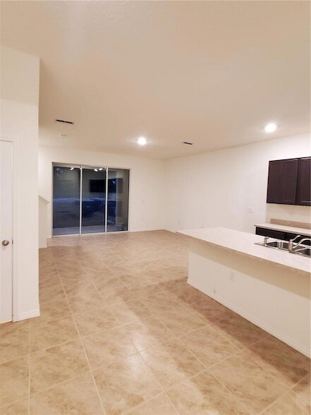 Foto del edificio - 366 Feltrim Reserve Blvd