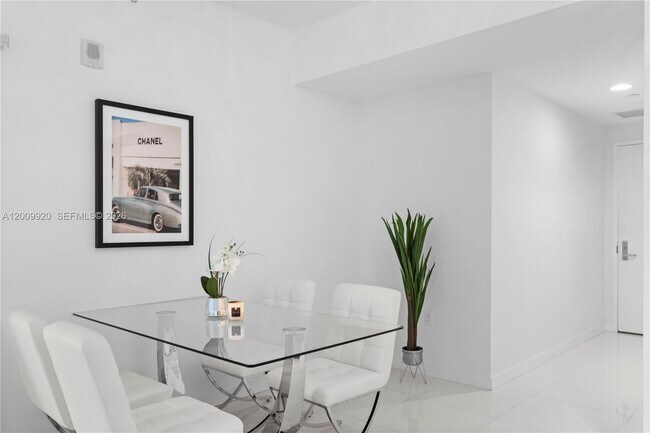 Foto del edificio - 1010 Brickell Ave