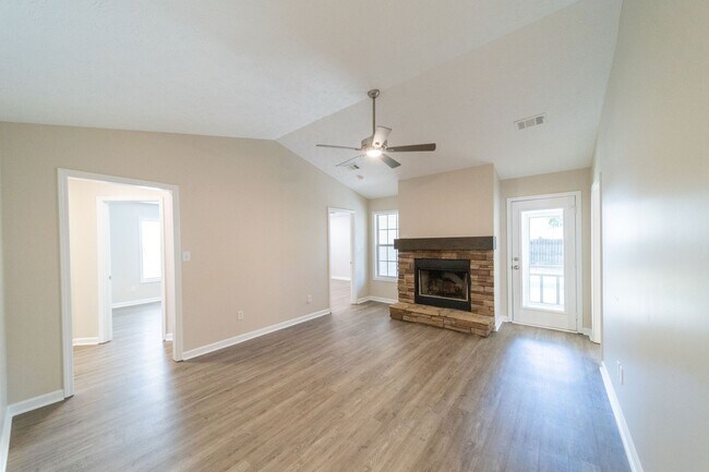 Foto del edificio - 2193 Herndon St