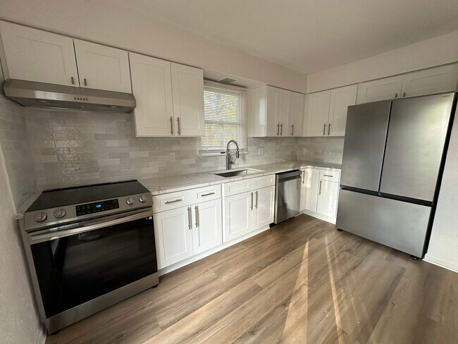 Foto del edificio - 9630 Erie St