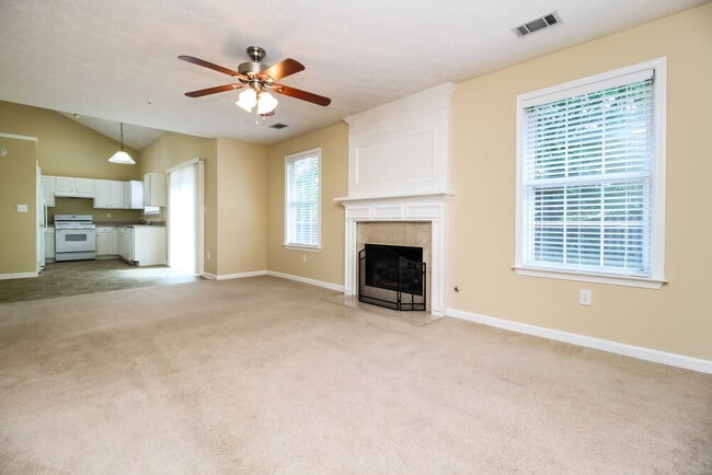 Foto del edificio - 1468 Evanston Ln