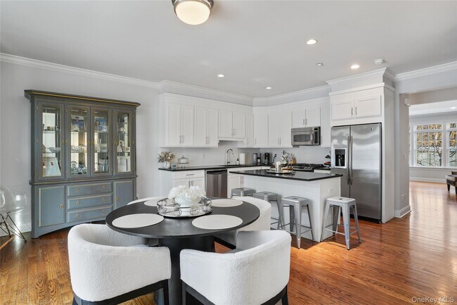 Foto del edificio - 11 Station Pl