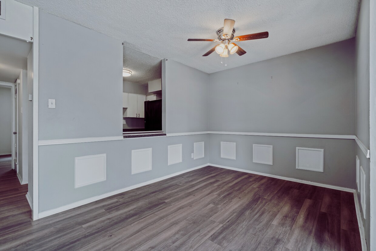 Primary Photo - 108 Belvedere #22