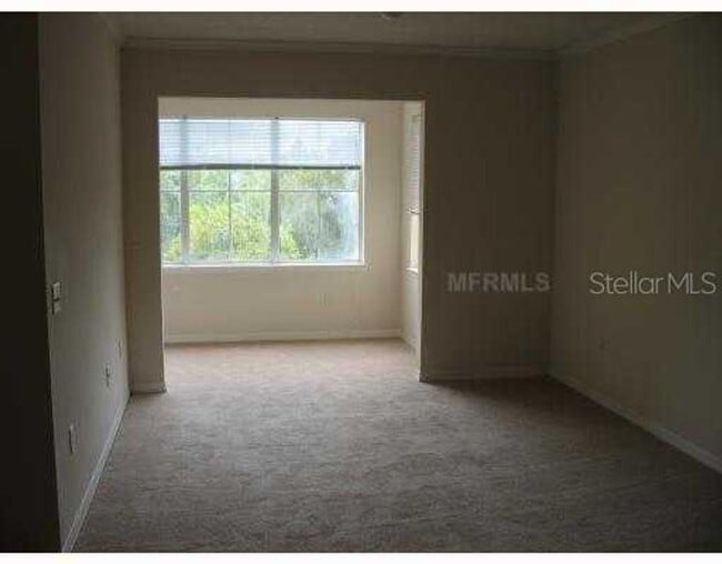 Building Photo - Very nice 2bed/1bath condo on 2nd floor in...